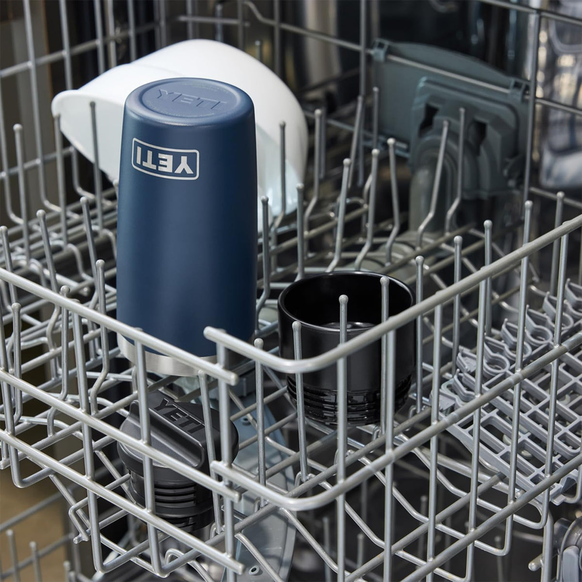 YETI Rambler 16 oz Stainless Steel Travel Bottle – Leakproof Commuter Cap, Navy