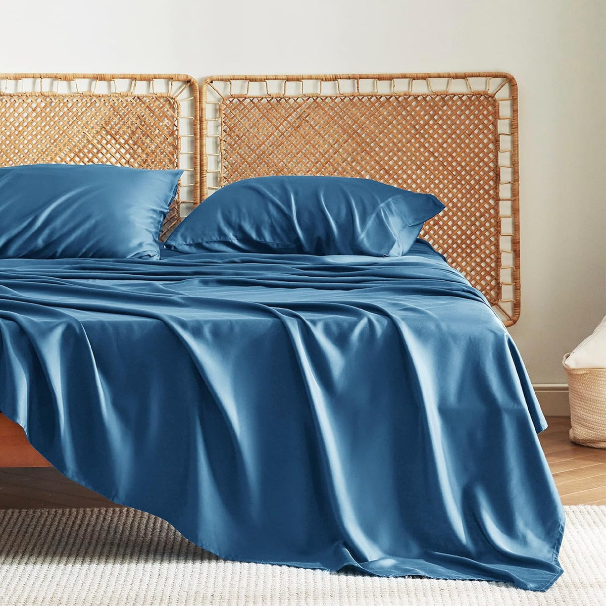 Bedsure Sheet Queen Size - 4 Piece 100% Bamboo Rayon Sheet Set Dark Grey