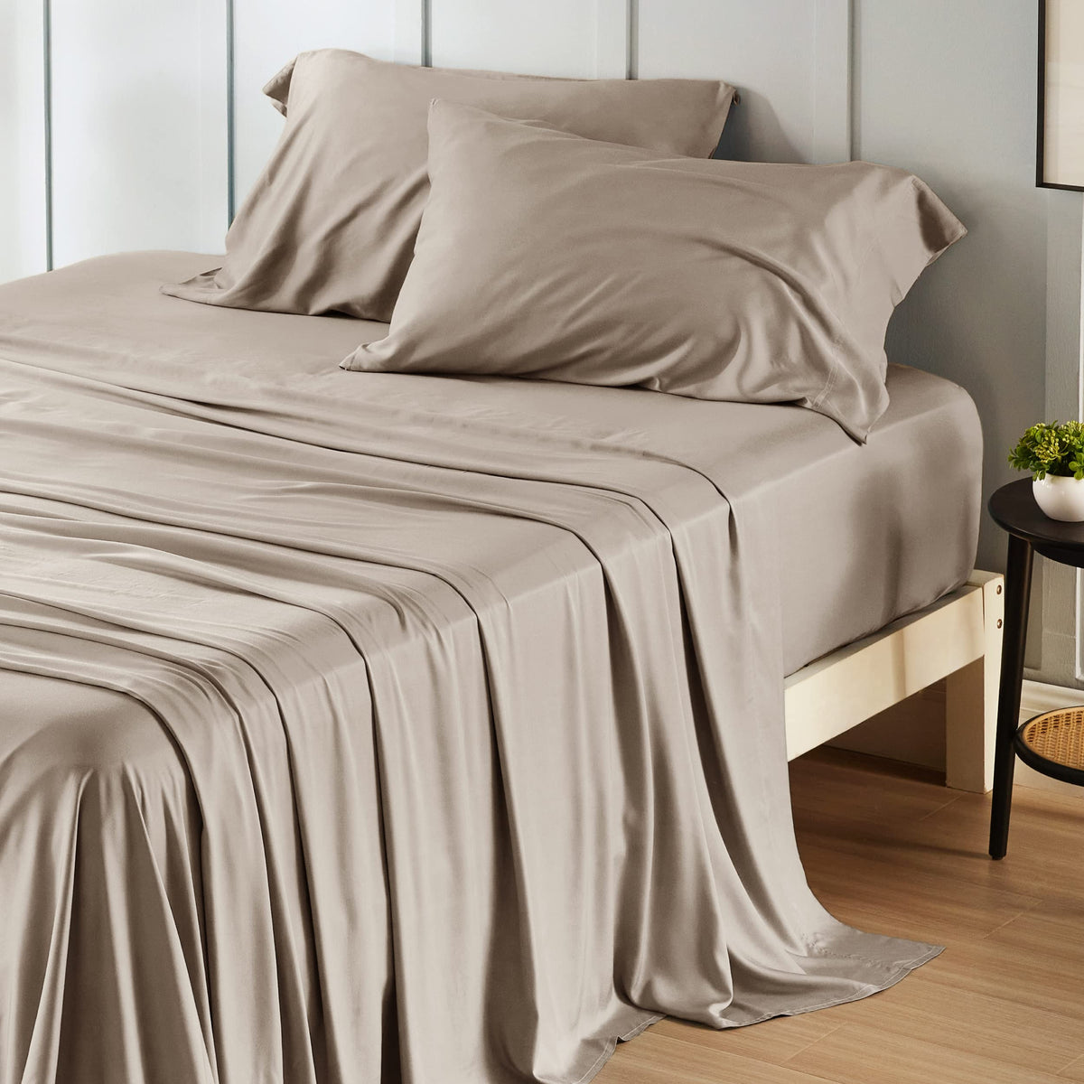 Bedsure Sheet Queen Size - 4 Piece 100% Bamboo Rayon Sheet Set Dark Grey