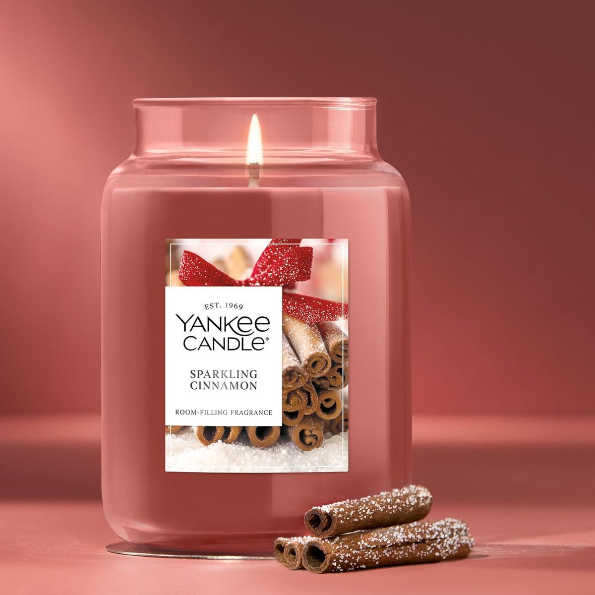 Yankee Candle Large Jar Scented Candle with up to 150 Hour Burn Time, Premium Plant Wax Blend for Cleaner Consistent Burn and Room Filling Fragrance, 22 oz, Christmas Cookie
