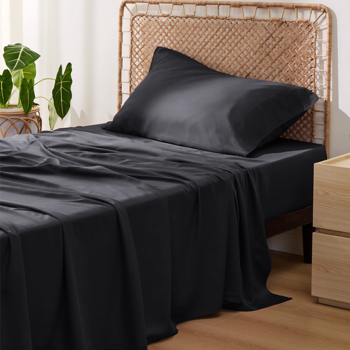 Bedsure Sheet Queen Size - 4 Piece 100% Bamboo Rayon Sheet Set Dark Grey